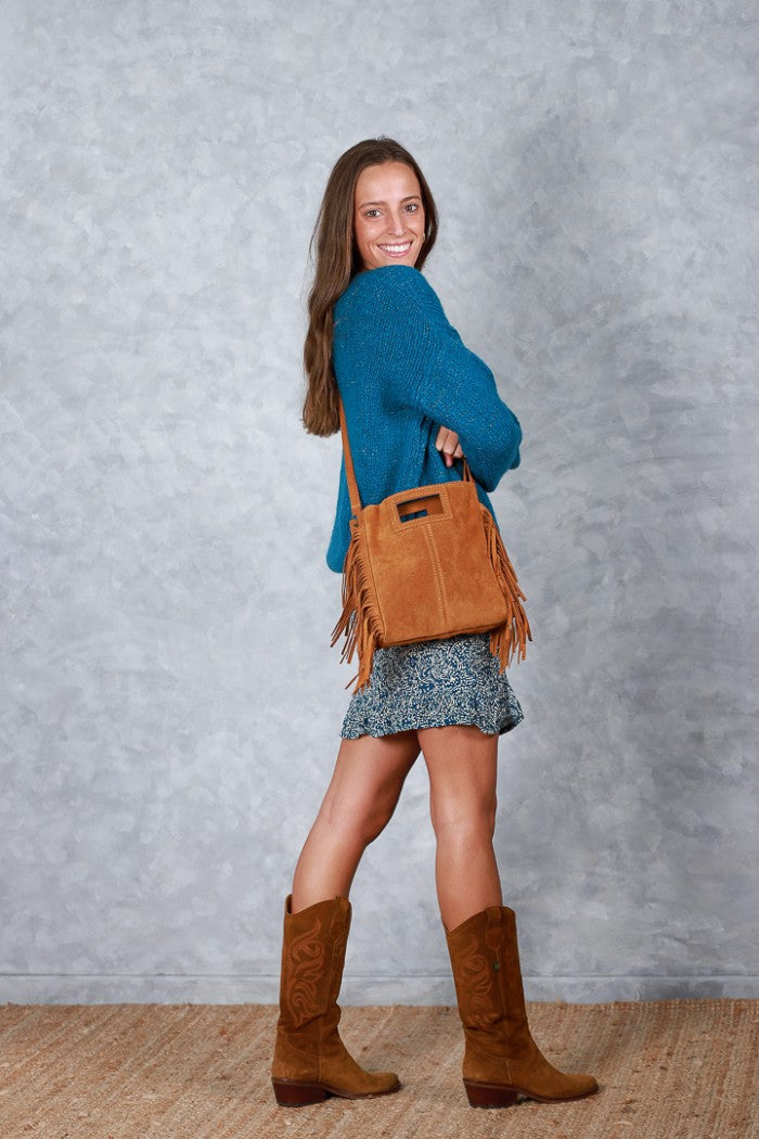 Bolso de ante con flecos camel