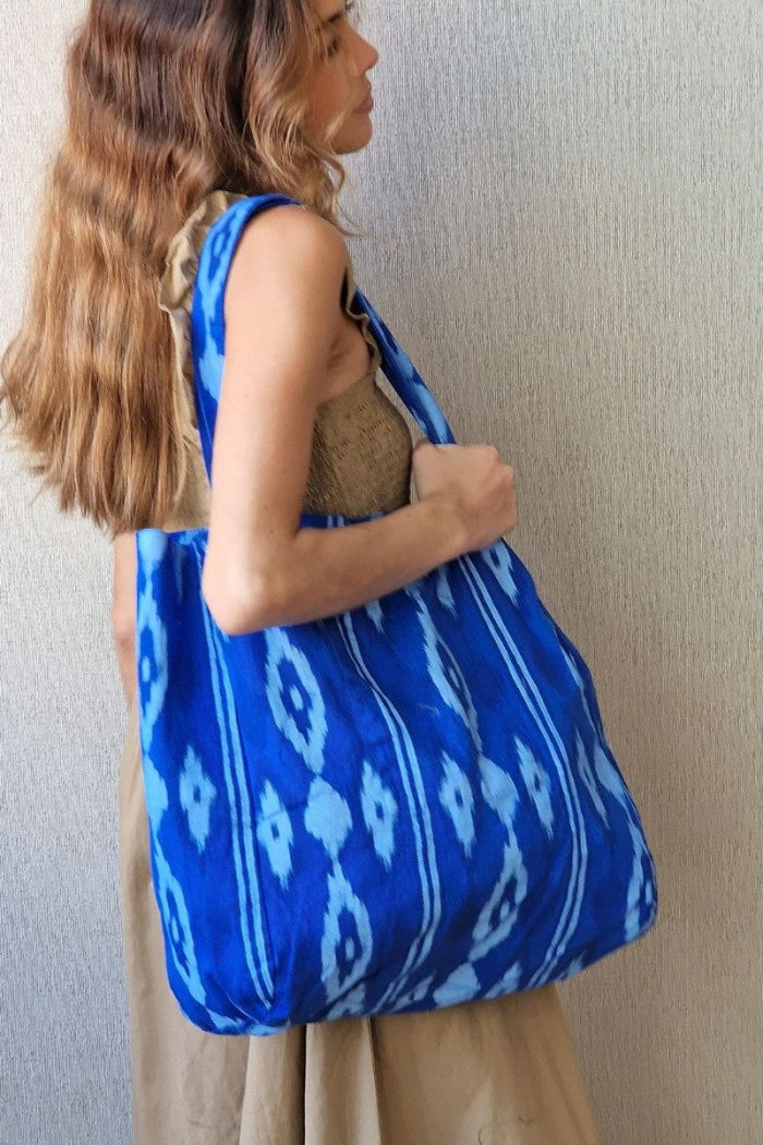 Bolso estampado ikat azul