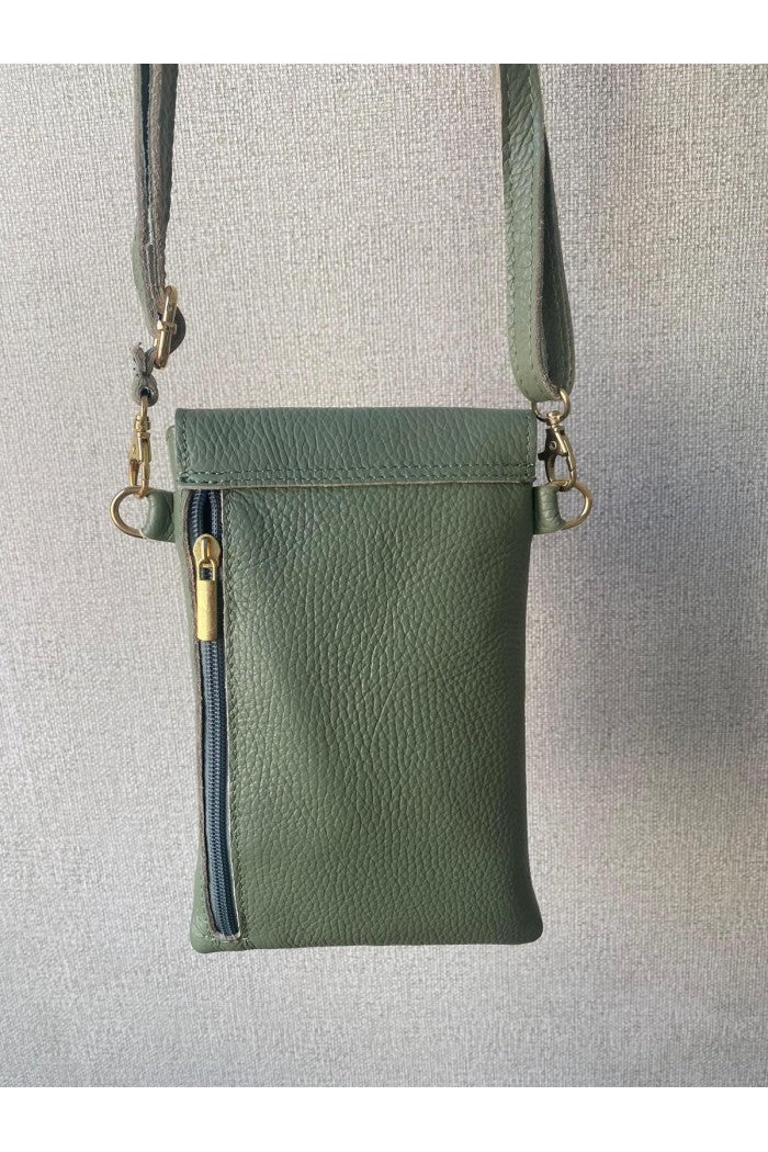 Bolso mini estrella tachuelas verde salvia