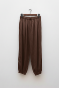 Pantalón bombacho tipo raso marrón
