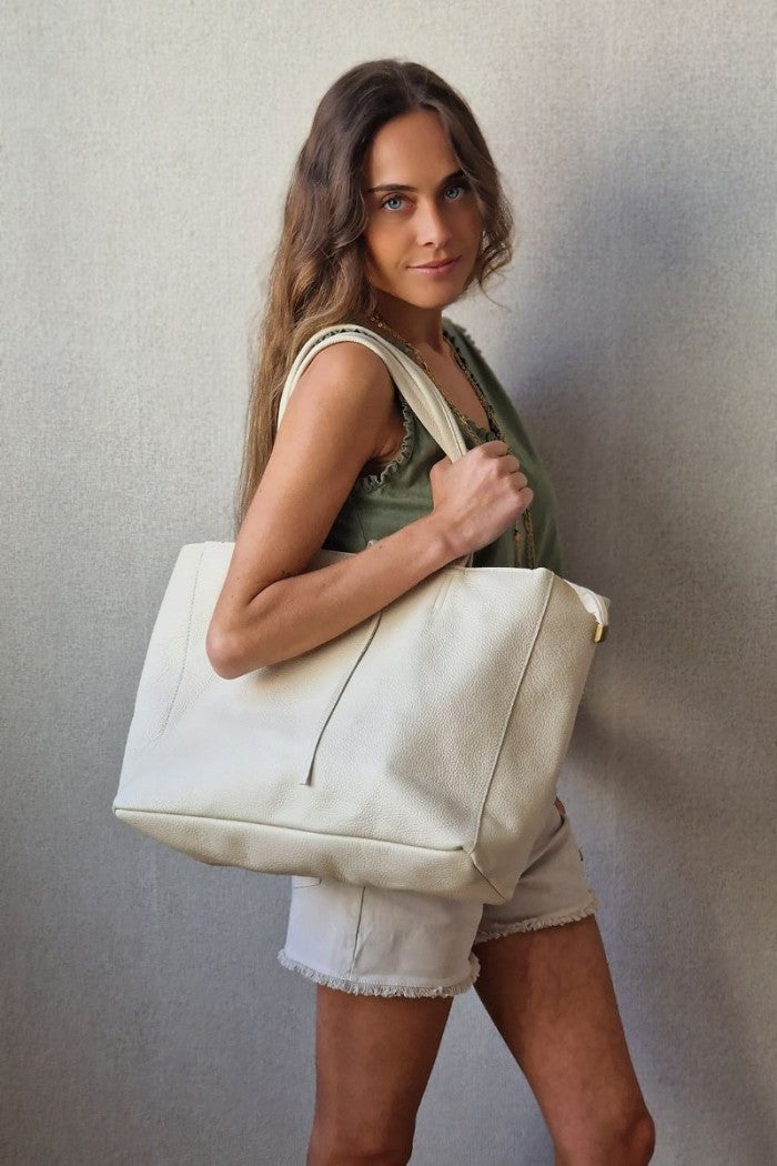 Bolso shopping con cremallera beige