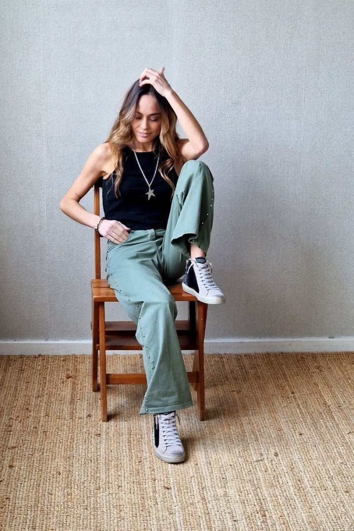 Pantalón Estrella y Tachas Verde Militar