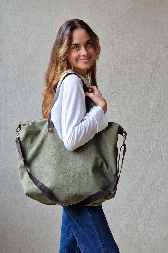 Bolso oversize de loneta verde