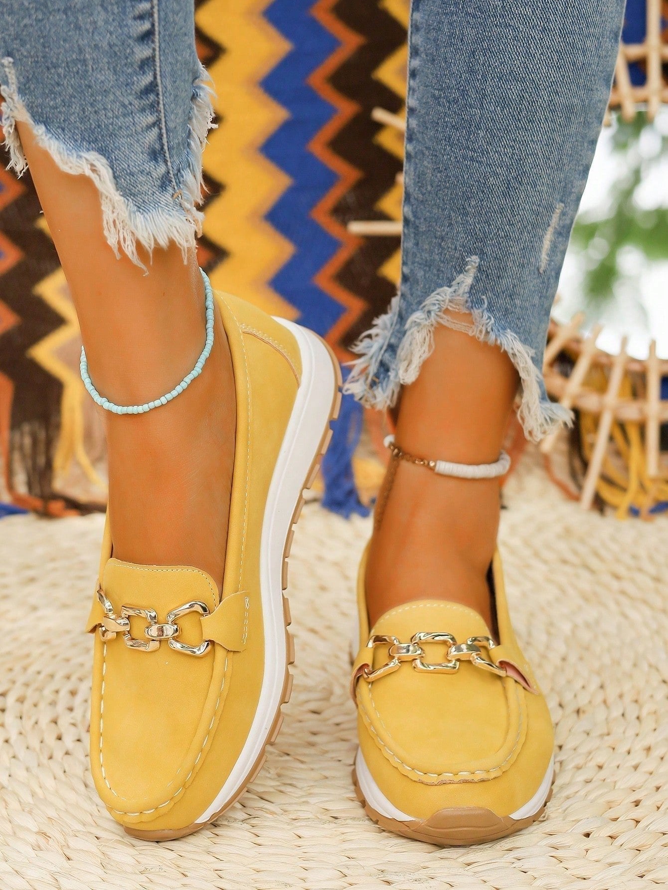Graciela | Mocasines para mujer con hebilla y suela cómoda